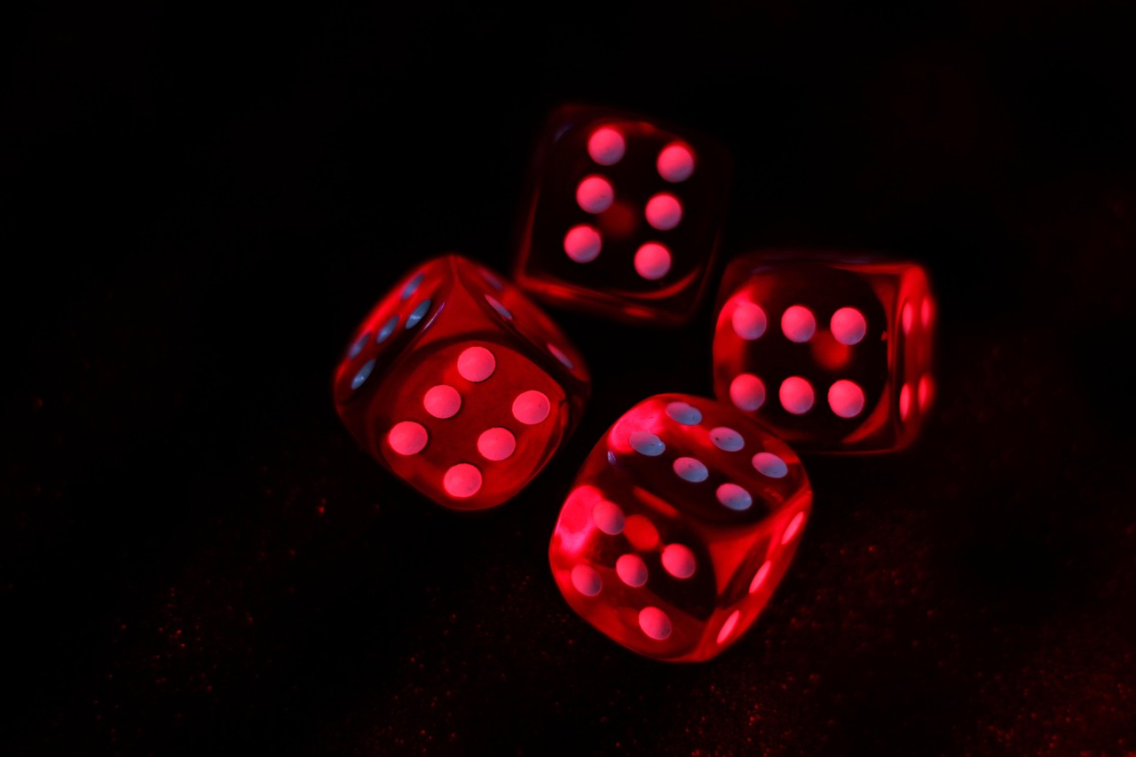 Spännande tärningsspel att ge som gåva till vännen som älskar Yatzy